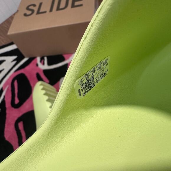 adidas Yeezy Slide \